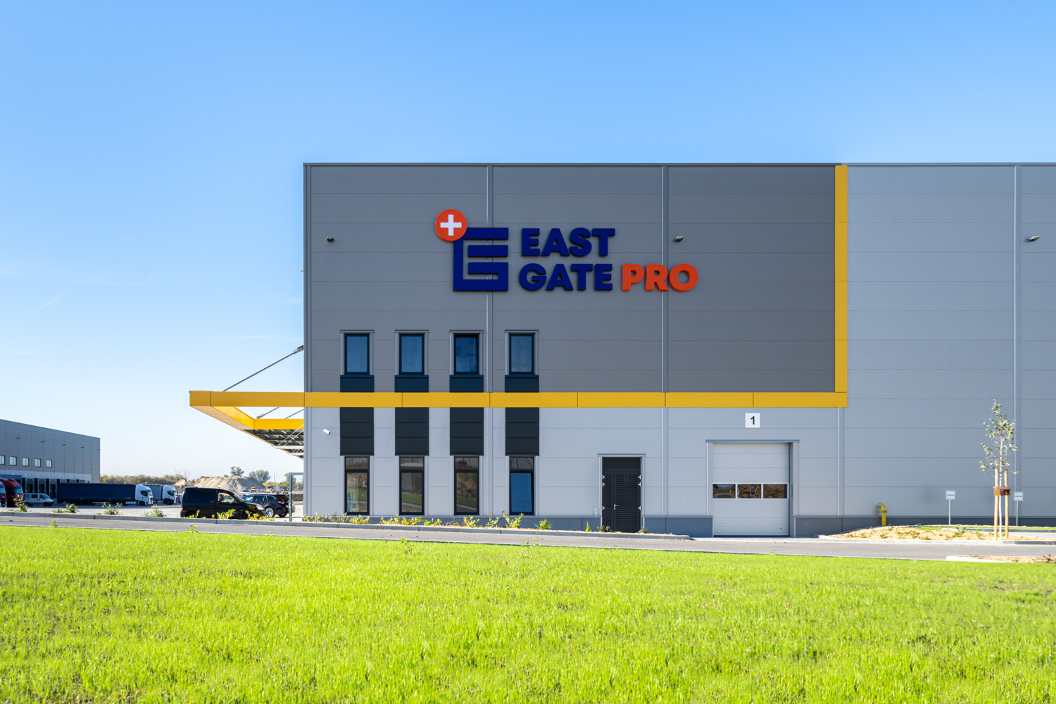 A WING újabb ipari csarnokokat adott át: elkészült az East Gate Pro Business Park első üteme